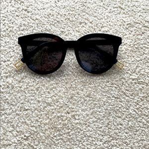 Black Fashion Sunglasses!